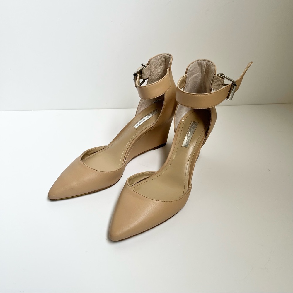 BCBGeneration Nude Wedge Pointed Closed Toe 6M